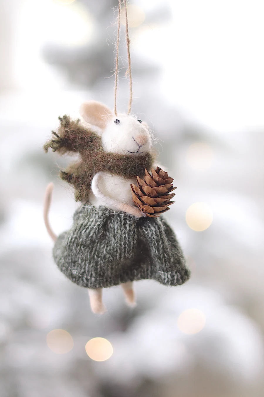 Pinecone Patrice Felted Mouse