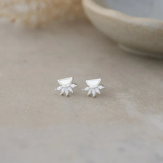 Antique Studs, Glee