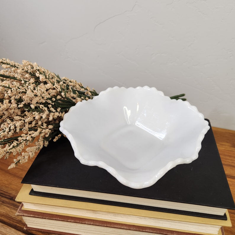 Vintage Diamond Hobnail Milk Candy Dish