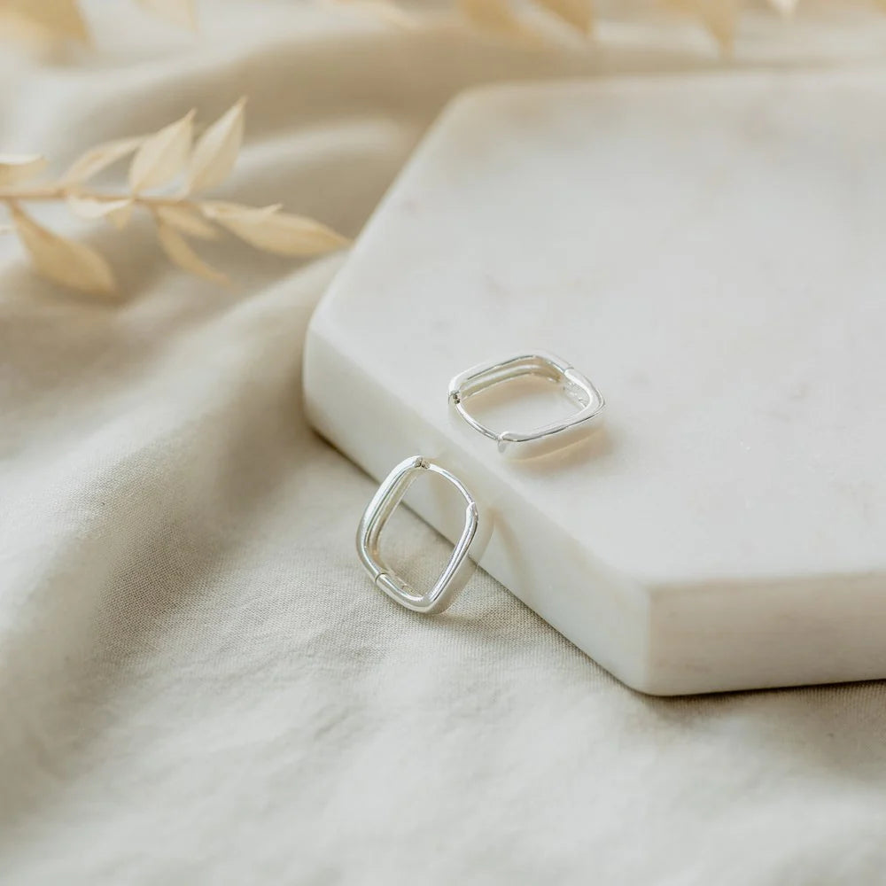 Petite Square Hoop, Glee