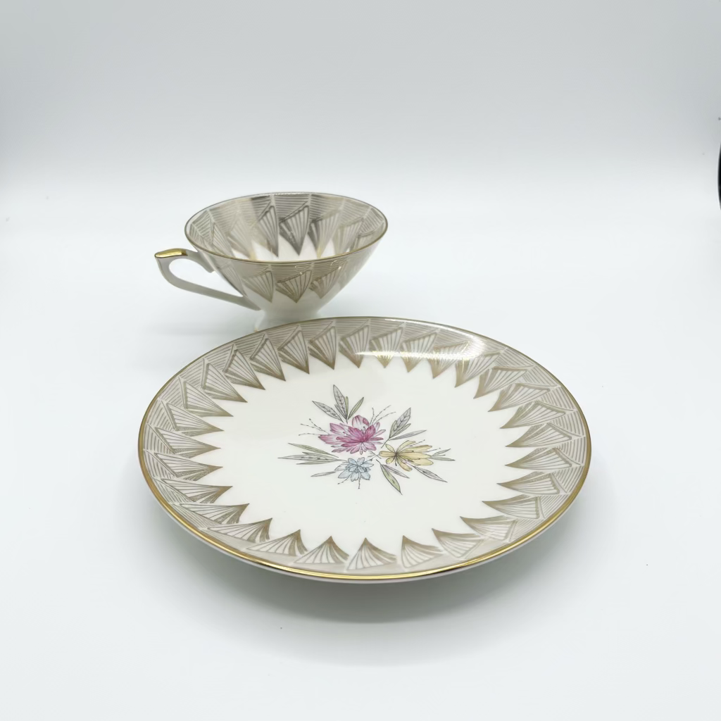Vintage Bavaria Elfenbein Tea Cup Set