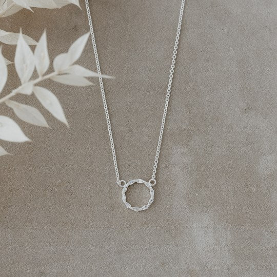 Kin Necklace, Glee