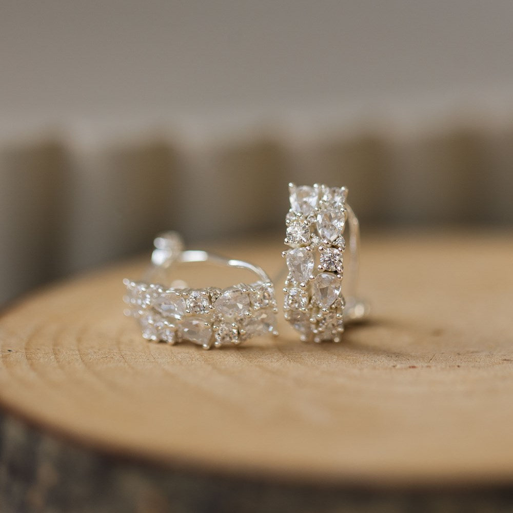 Lustrous Studs Glee