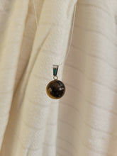 Load image into Gallery viewer, Crystal Stone Round Pendants
