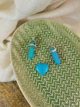 Load image into Gallery viewer, Crystal Necklaces
