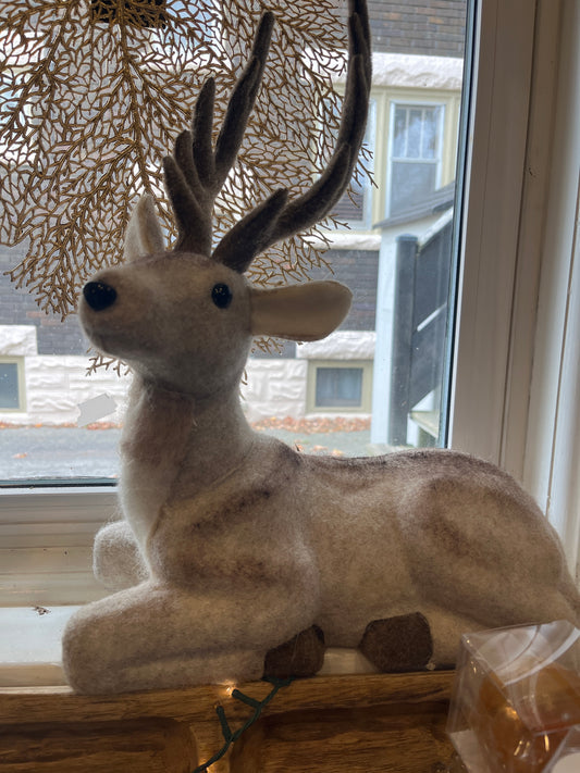 Deer Sitting Wool