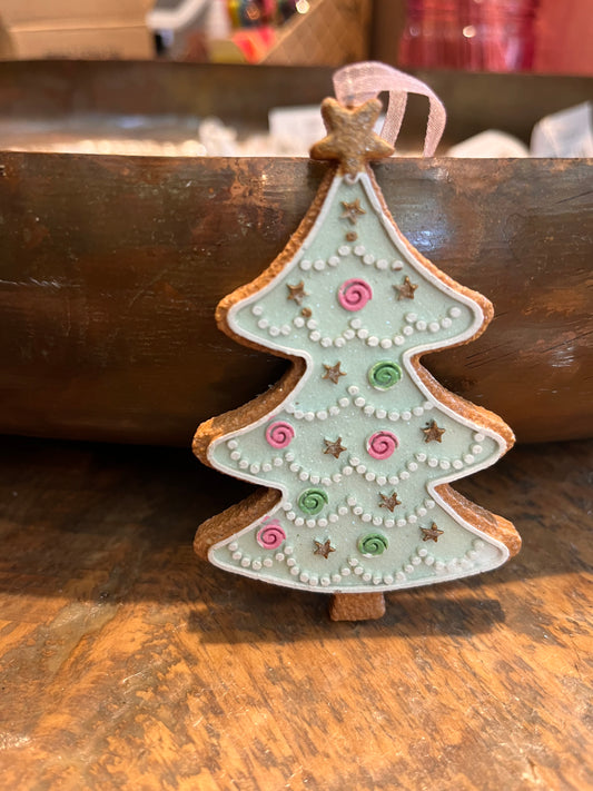 Gingerbread Cookie Ornament Pastel