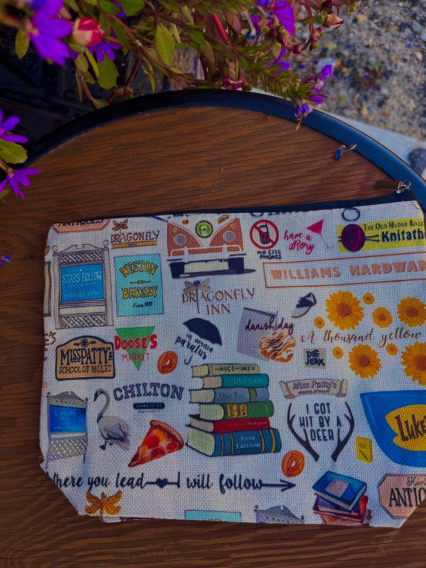 Gilmore Girls Tote Bags & Makeup Bags