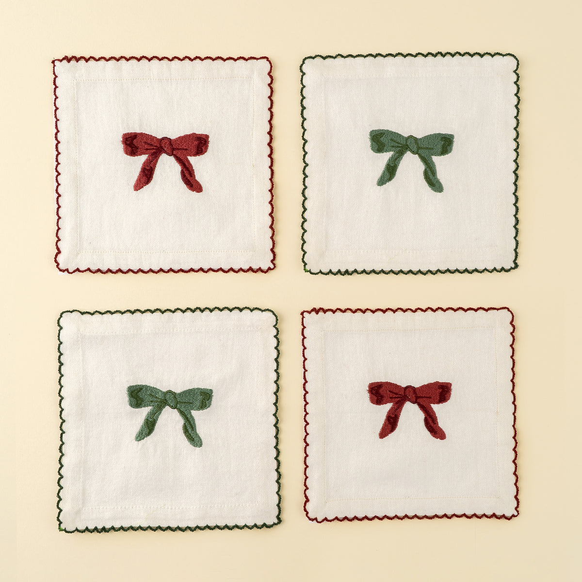Embroidered Bows Cocktail Napkins Set 4