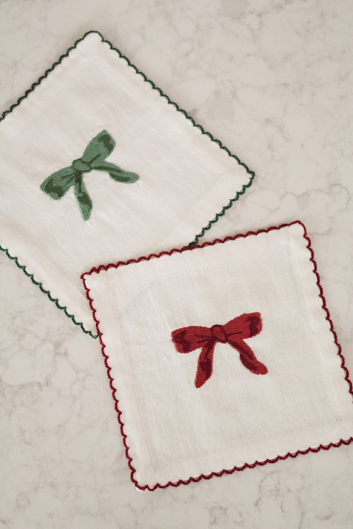 Embroidered Bows Cocktail Napkins Set 4
