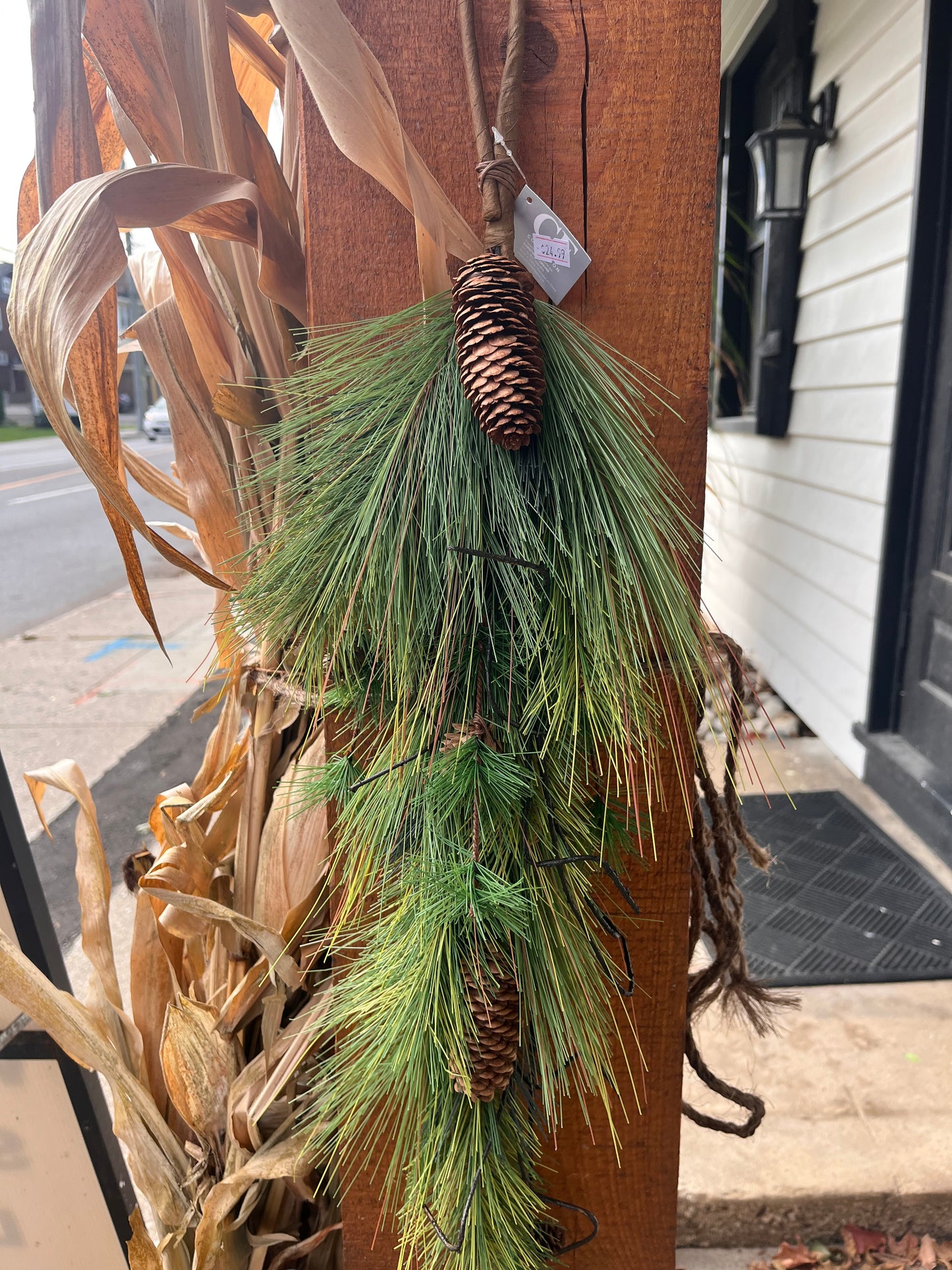 Teardrop Shaped Pine Swag