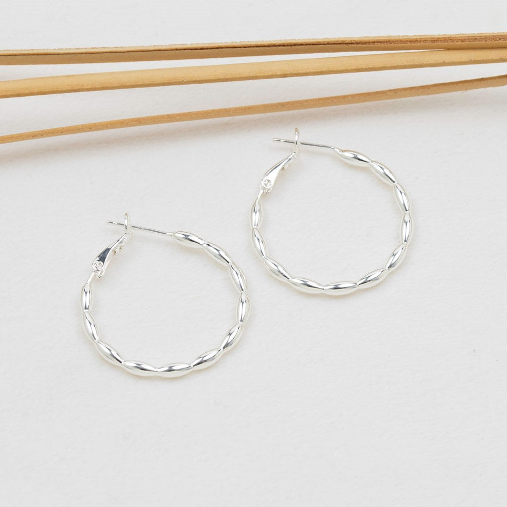 Effortless Hoops, Glee