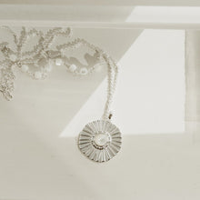 Load image into Gallery viewer, Godiva Necklace
