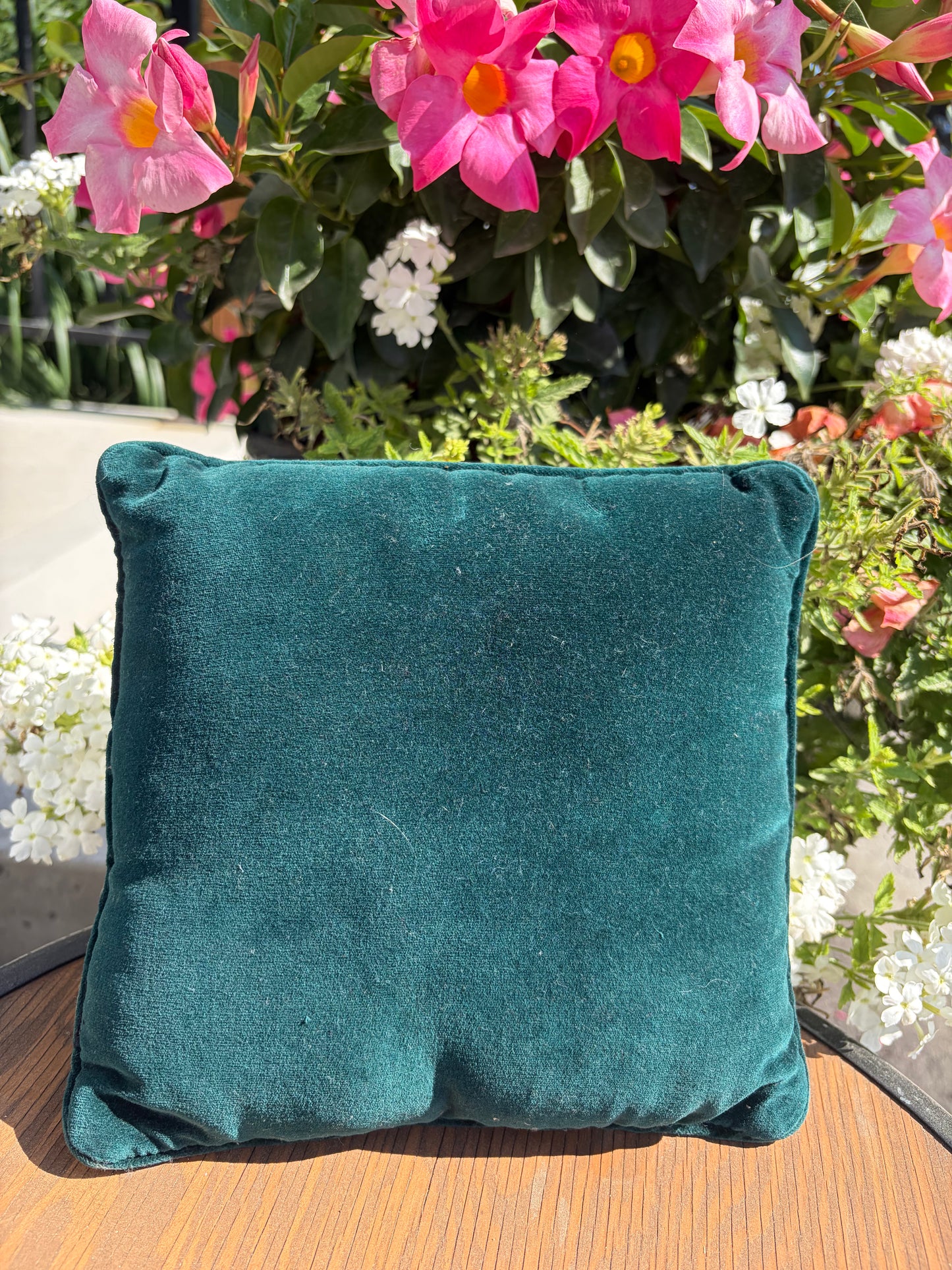 Vintage Mini Pillow : Moms Make Memories