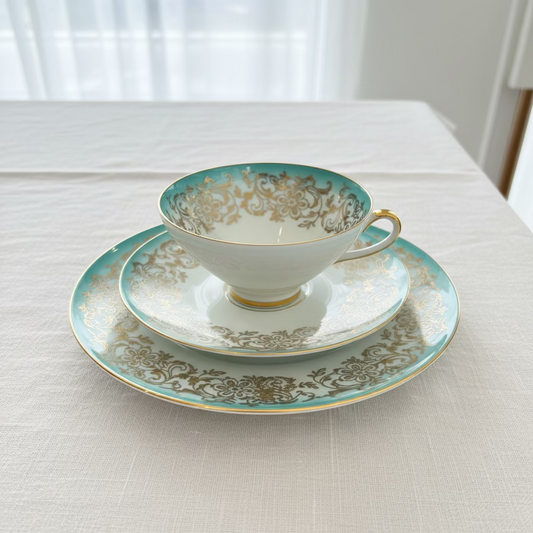Vintage Bavaria Elfenbein Tea Cup Set/3