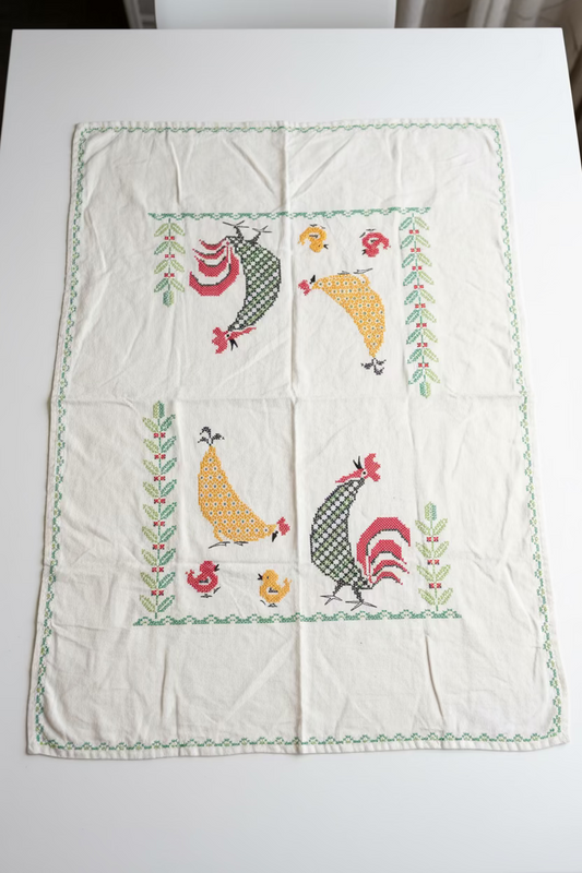 Vintage Rooster Stitched Table Cloth