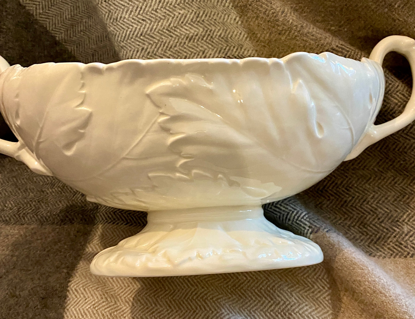 Wedgewood of Etruria & Barlaston Edme Footed Fruit Bowl