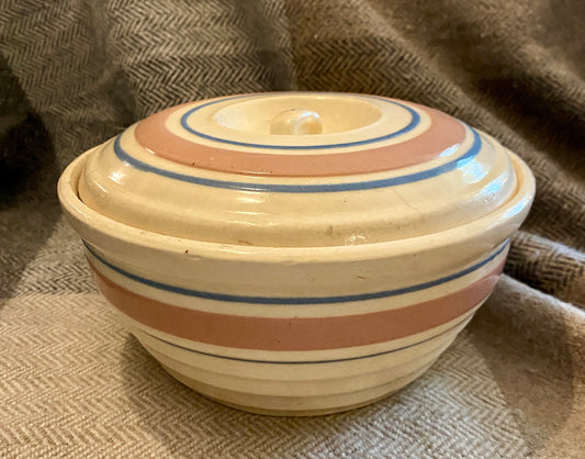 McCoy Beehive Ceramic Casserole Dish