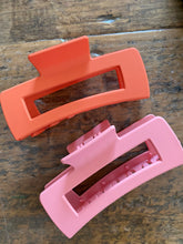 Load image into Gallery viewer, Large Hair Claws 4&quot;
