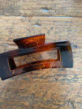 Load image into Gallery viewer, Large Hair Claws 4&quot;
