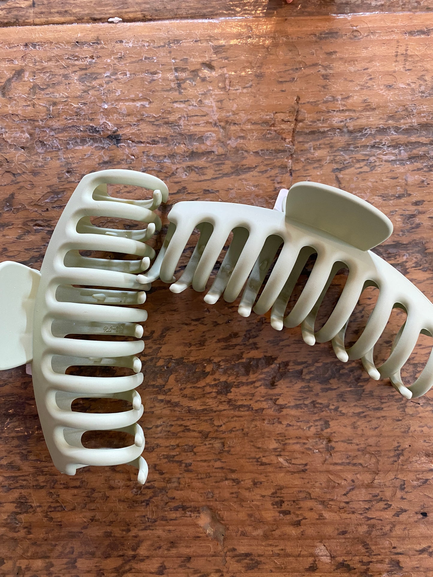 Large Hair Claws 4"