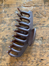 Load image into Gallery viewer, Large Hair Claws 4&quot;
