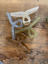 Load image into Gallery viewer, Large Hair Claws 4&quot;
