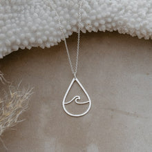 Load image into Gallery viewer, Long Beach Necklace

