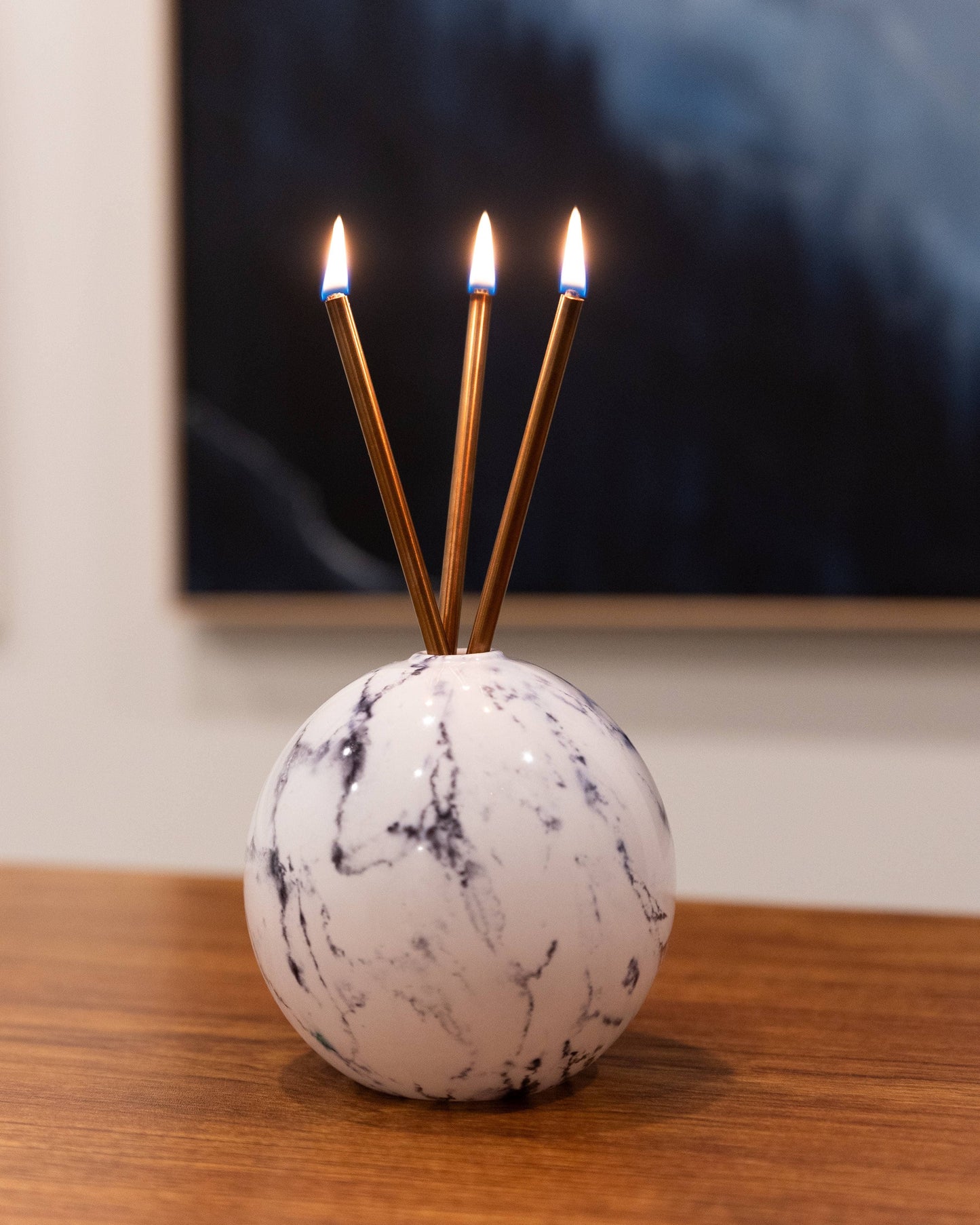 Neva Vase: Everlasting Candles