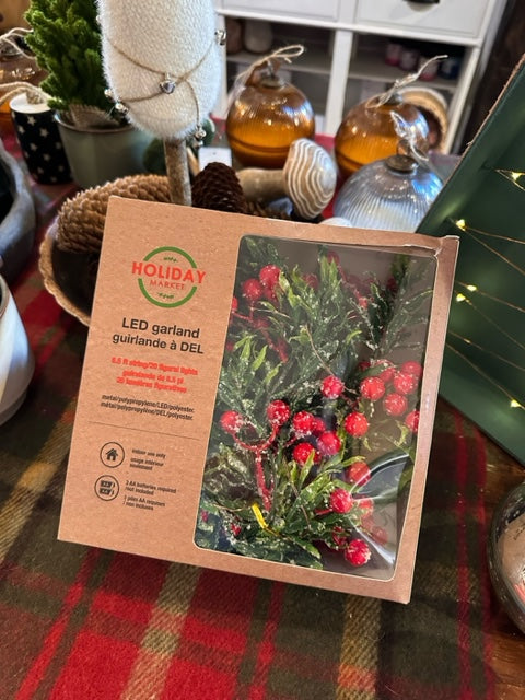 Garland, Red Berry LED