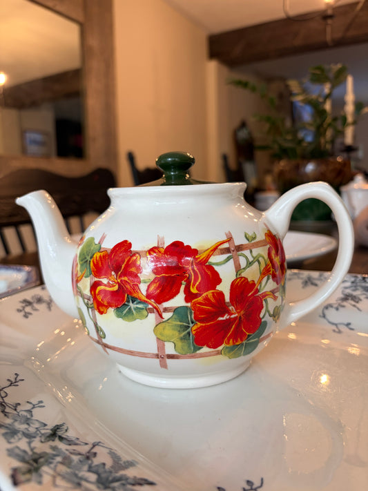 Sadler Vintage Floral Teapot