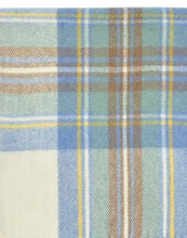 Load image into Gallery viewer, Dog Blankets - plaid
