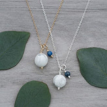 Load image into Gallery viewer, Globe Necklace
