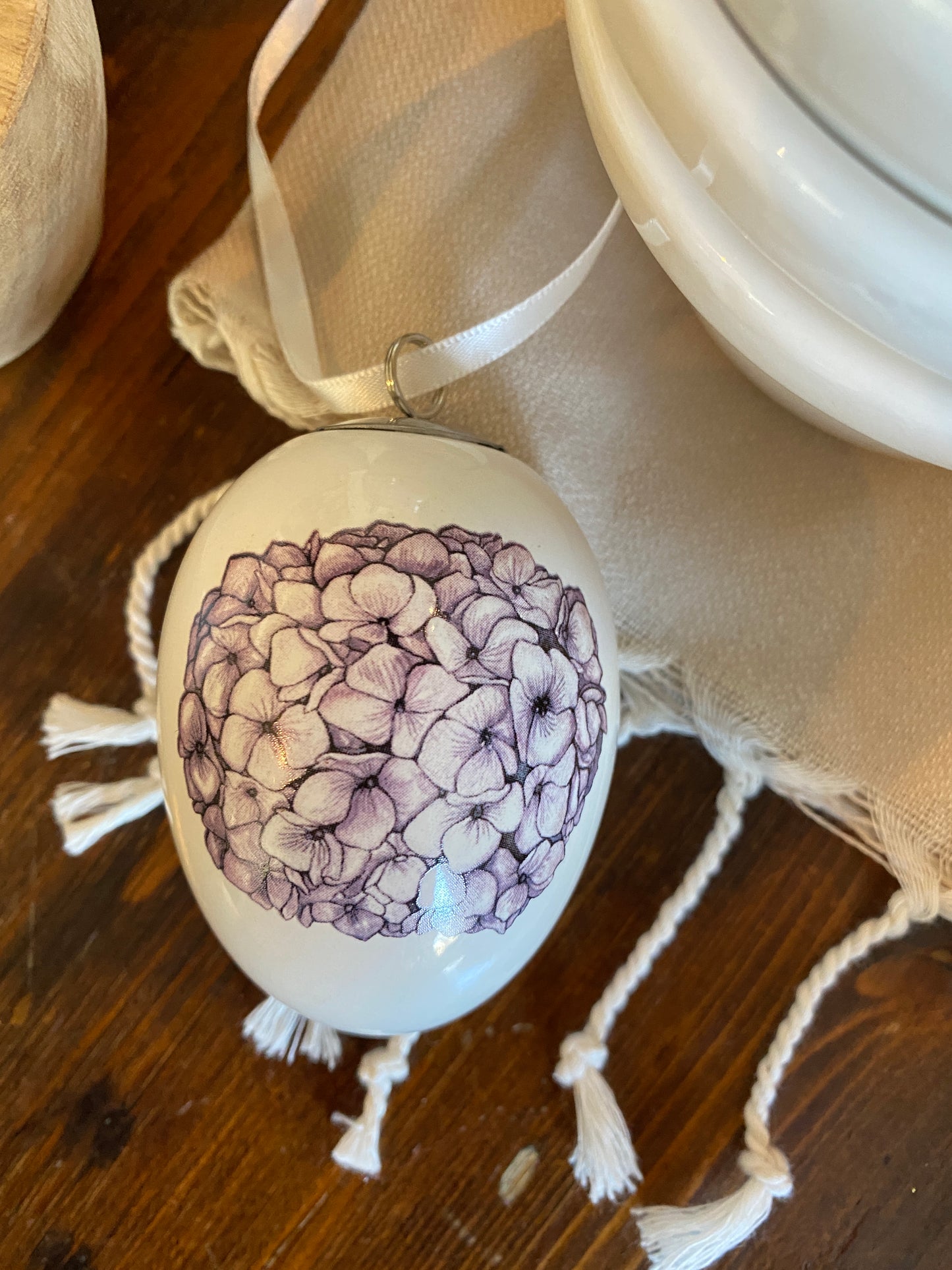 Hanging Ceramic Egg with Hydrangea