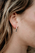Load image into Gallery viewer, Notion Earrings Glee
