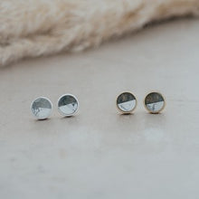 Load image into Gallery viewer, Radius studs- howlight/labradorite
