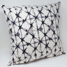 Load image into Gallery viewer, Floral Patterned Cotton Pillows
