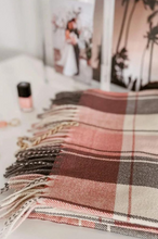 Load image into Gallery viewer, Louenhide Scarves
