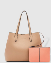 Load image into Gallery viewer, Chicago Tote Bag - Louenhide Purses
