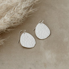Load image into Gallery viewer, Tabitha Earrings Glee
