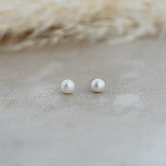 Baby Pearl Stud Glee