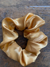 Load image into Gallery viewer, Caramel coloured satin scrunchy hair tie
