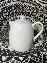 Load image into Gallery viewer, White small Teapot

