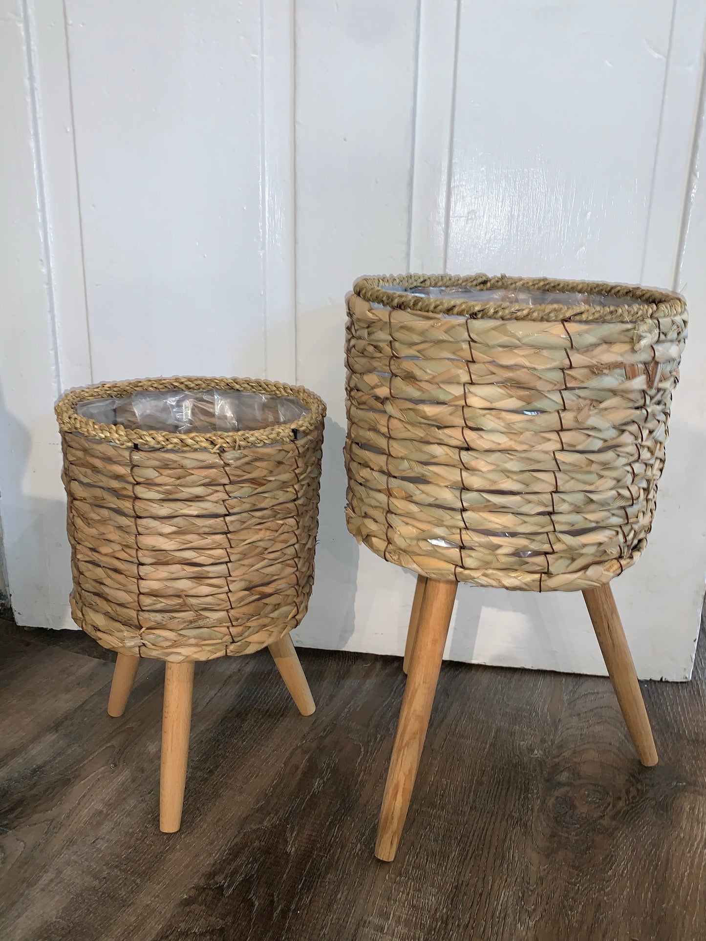 Braided Grass Planter With Legs