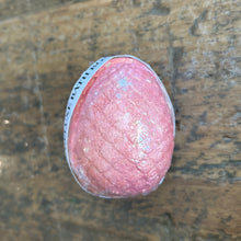 Load image into Gallery viewer, Novelty Bath Bombs - Fred and Alice
