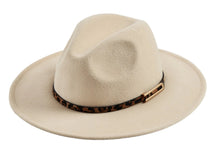 Load image into Gallery viewer, Fedora with leopard band
